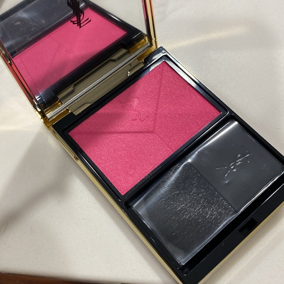 NIB YSL Couture Blush in shade 08 Fuchsia Stiletto - Picture 2 of 4